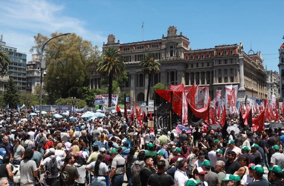 La CGT marcha a Plaza de Mayo en la previa del Día del Trabajador: cómo ...