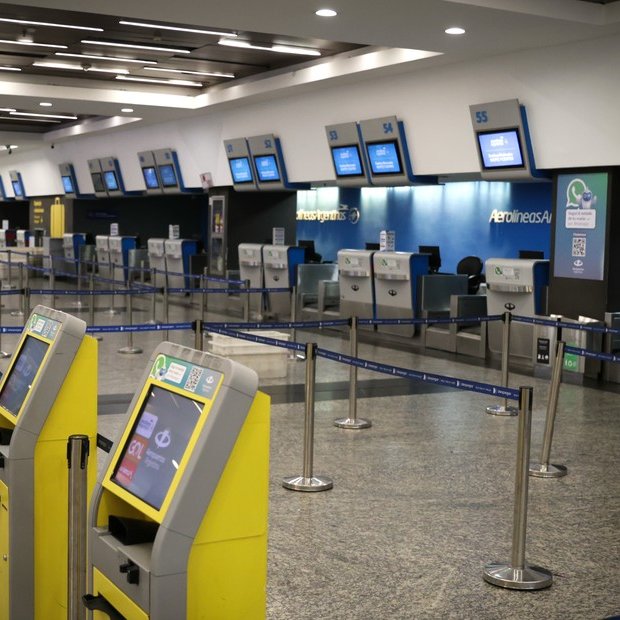 ATE anunció un paro en aeropuertos para el jueves y viernes - Pura Ciudad