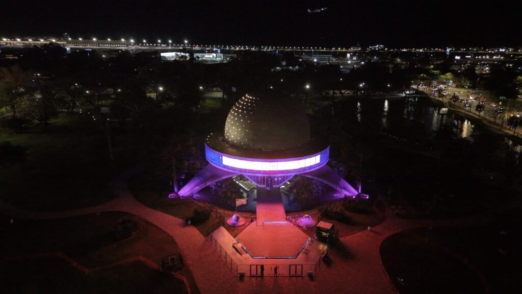 Estructuras Interactivas El Planetario de Palermo estrenó 390 luces interactivas para renovar su ...